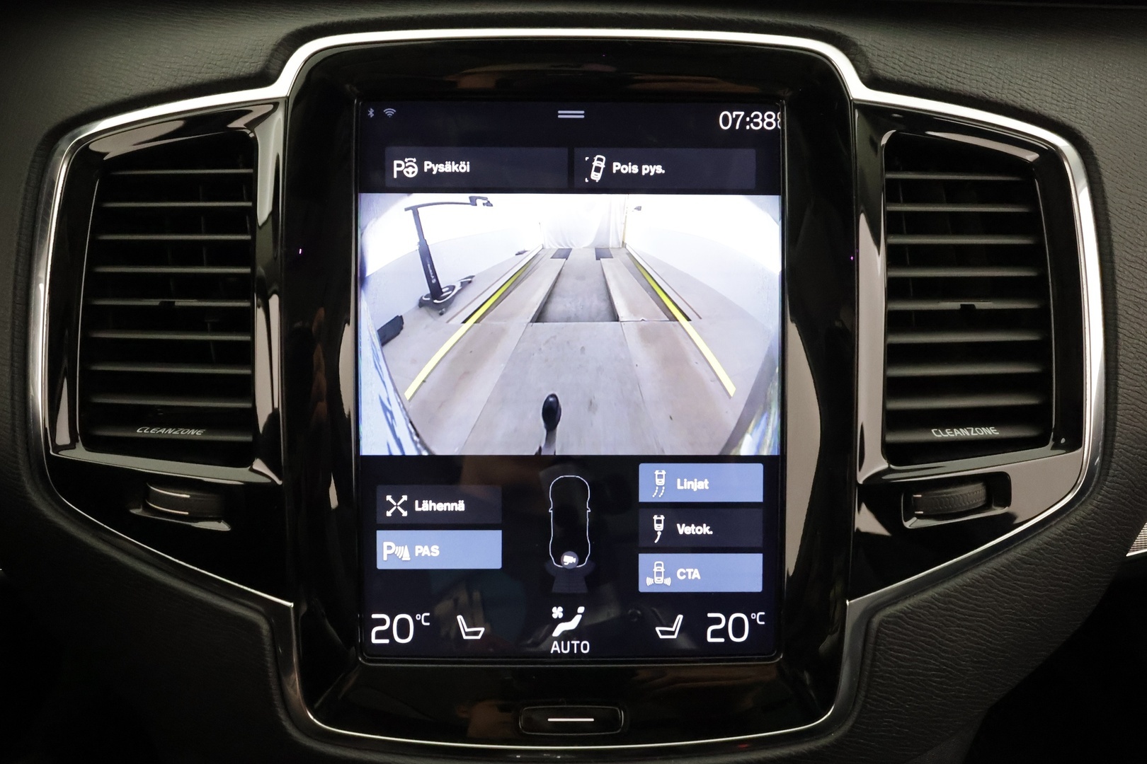 VOLVO XC90 2016