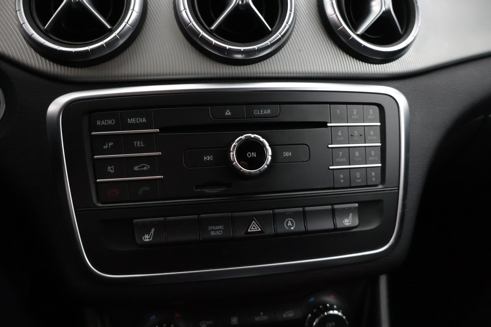 MERCEDES-BENZ CLA 2016