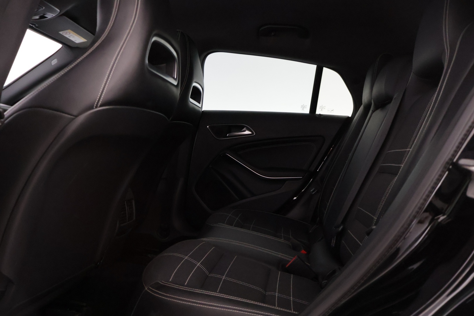 MERCEDES-BENZ CLA 2016