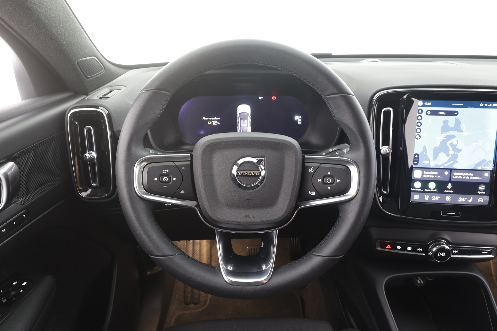 VOLVO C40 2023