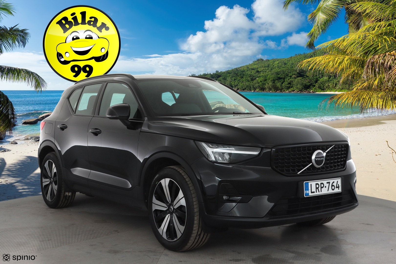 VOLVO XC40 2023