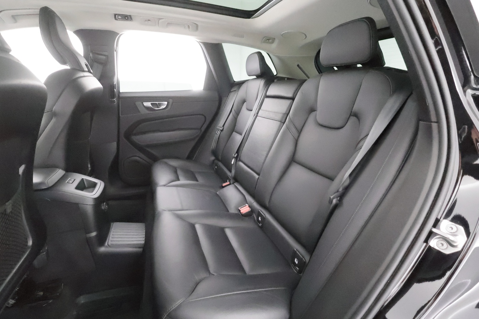 VOLVO XC60 2021