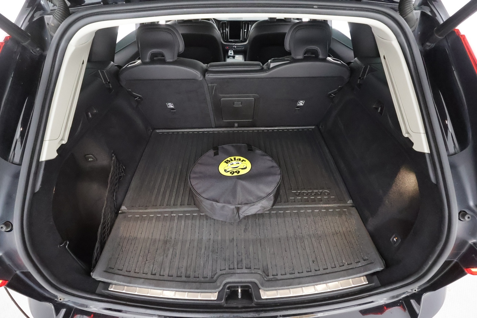 VOLVO XC60 2021