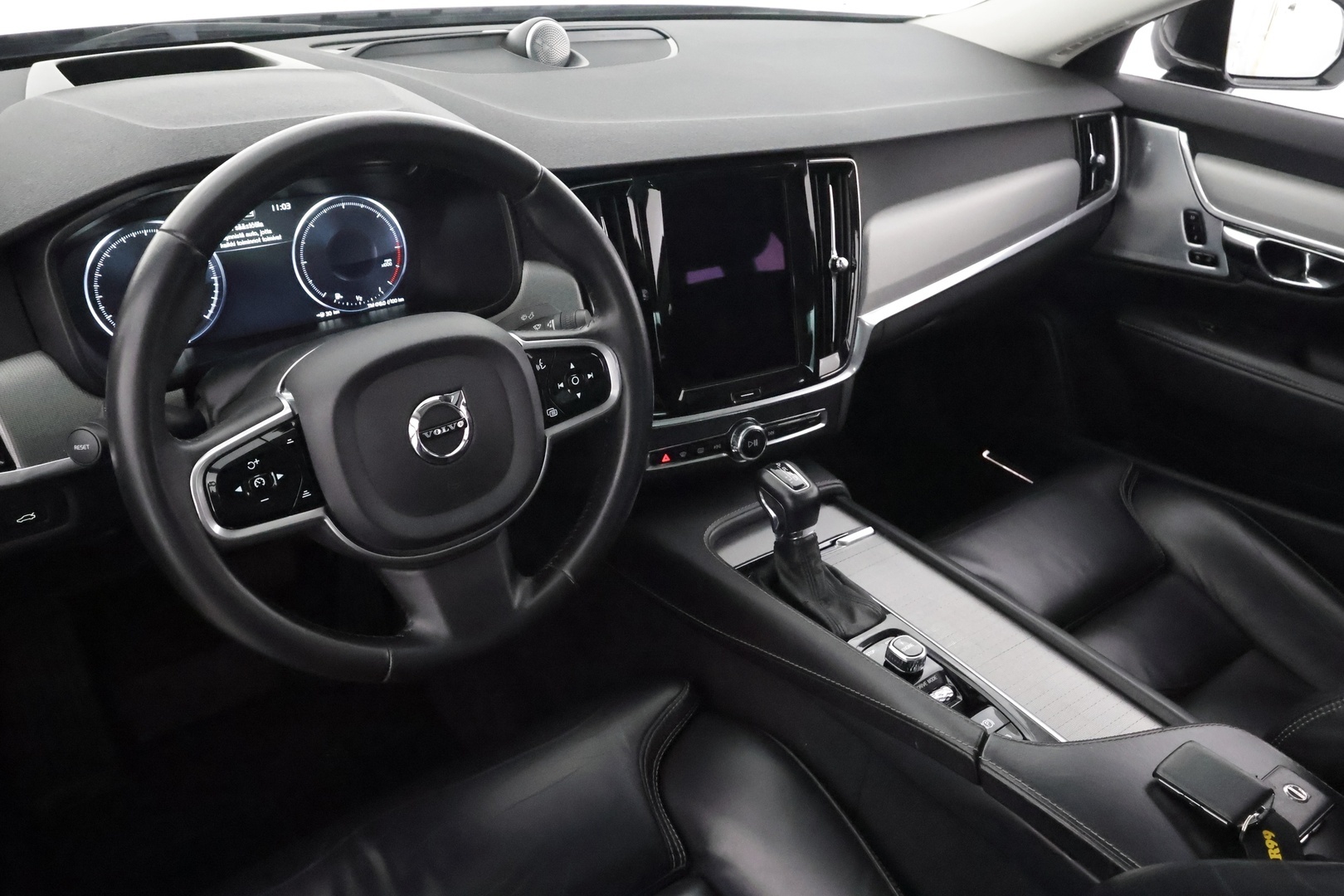 VOLVO S90 2016