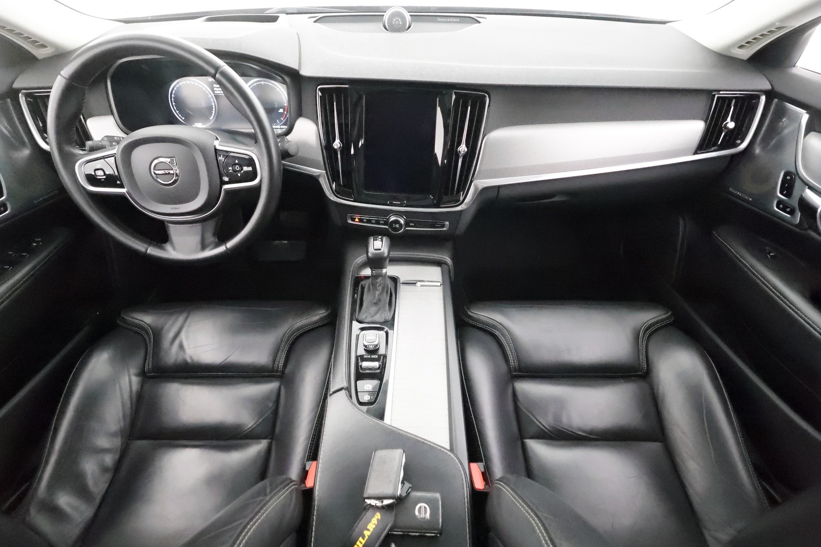 VOLVO S90 2016