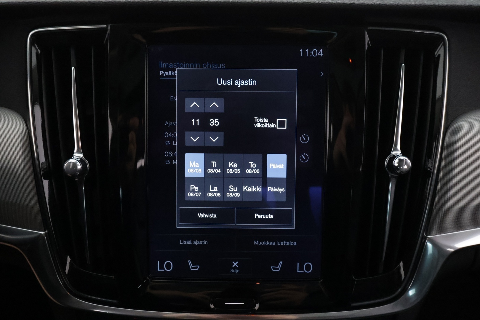 VOLVO S90 2016