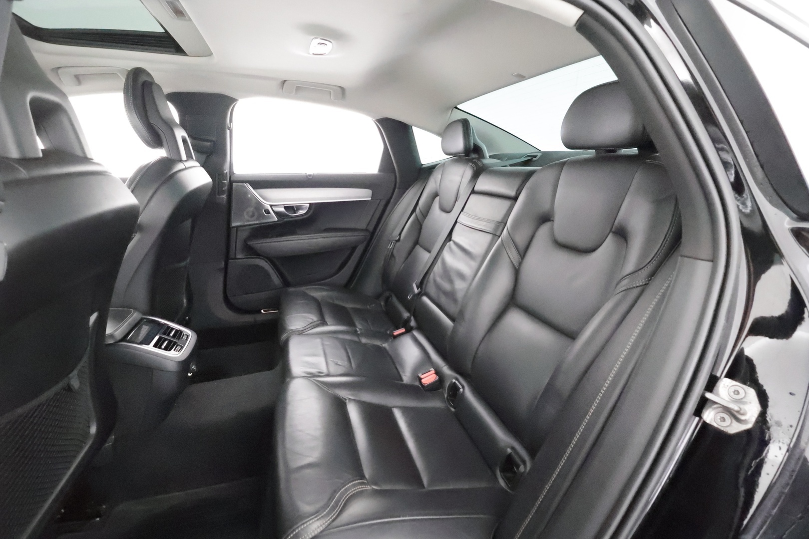 VOLVO S90 2016