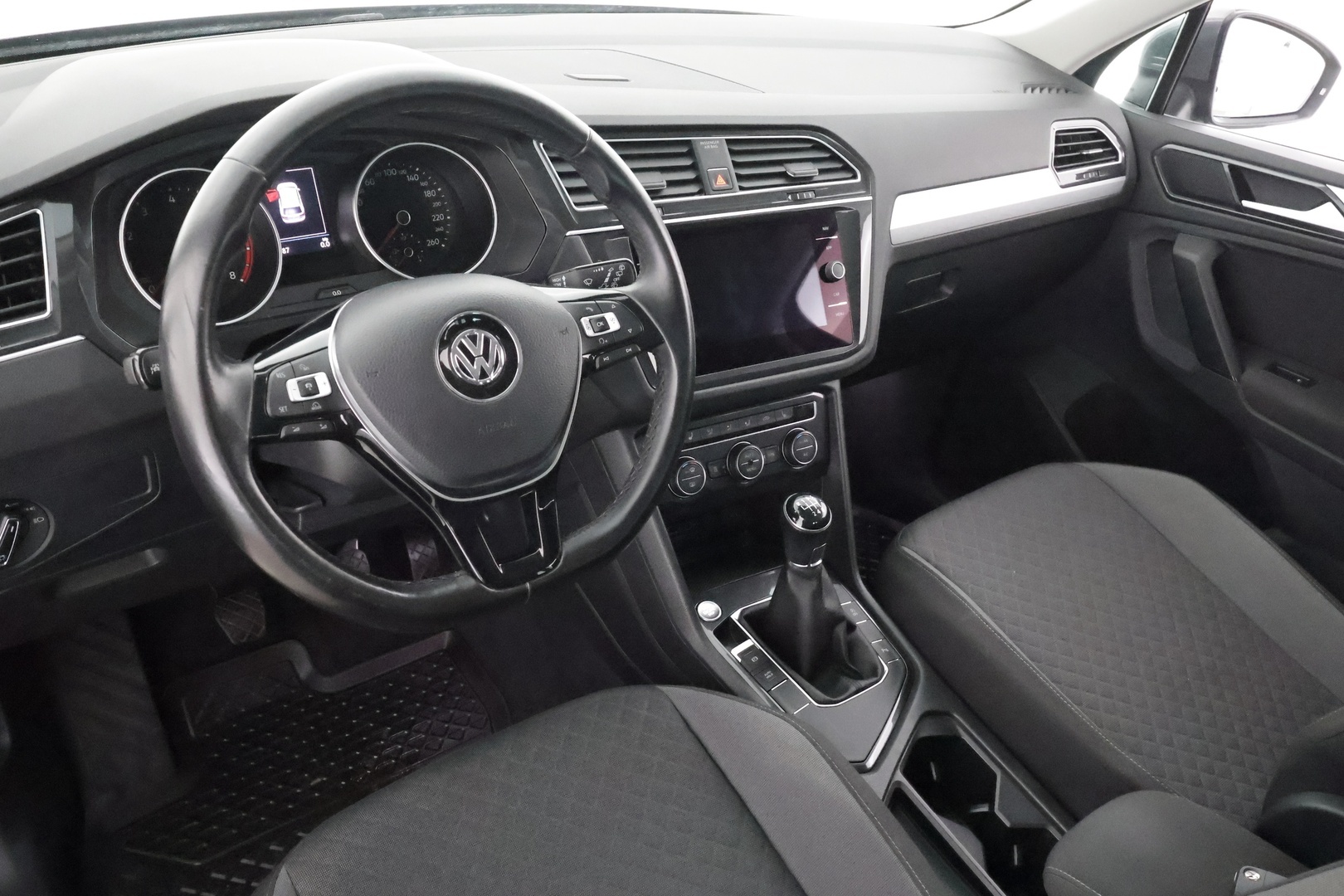 VOLKSWAGEN Tiguan 2018