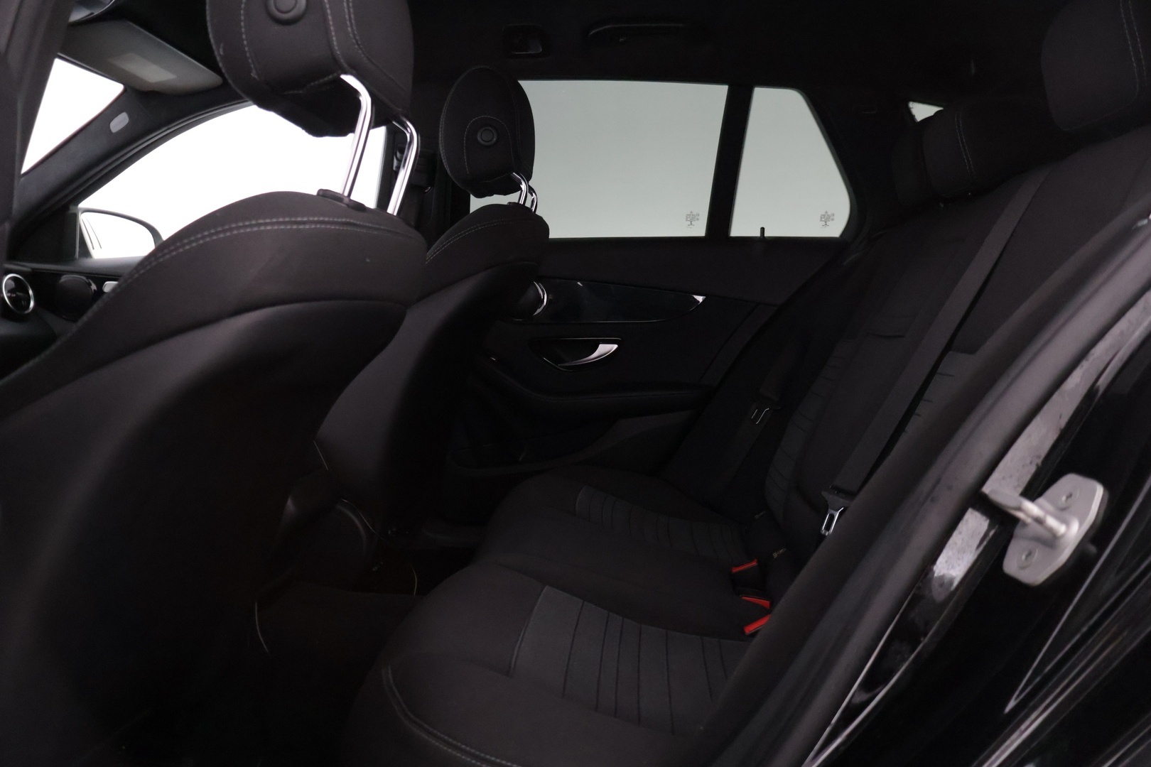 MERCEDES-BENZ C 2016