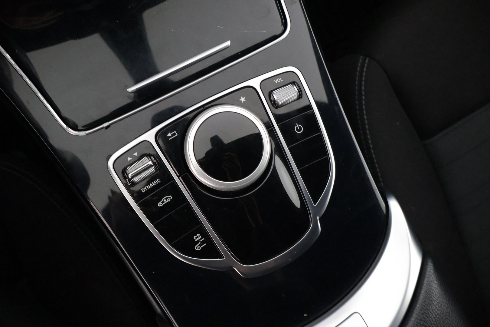 MERCEDES-BENZ C 2016