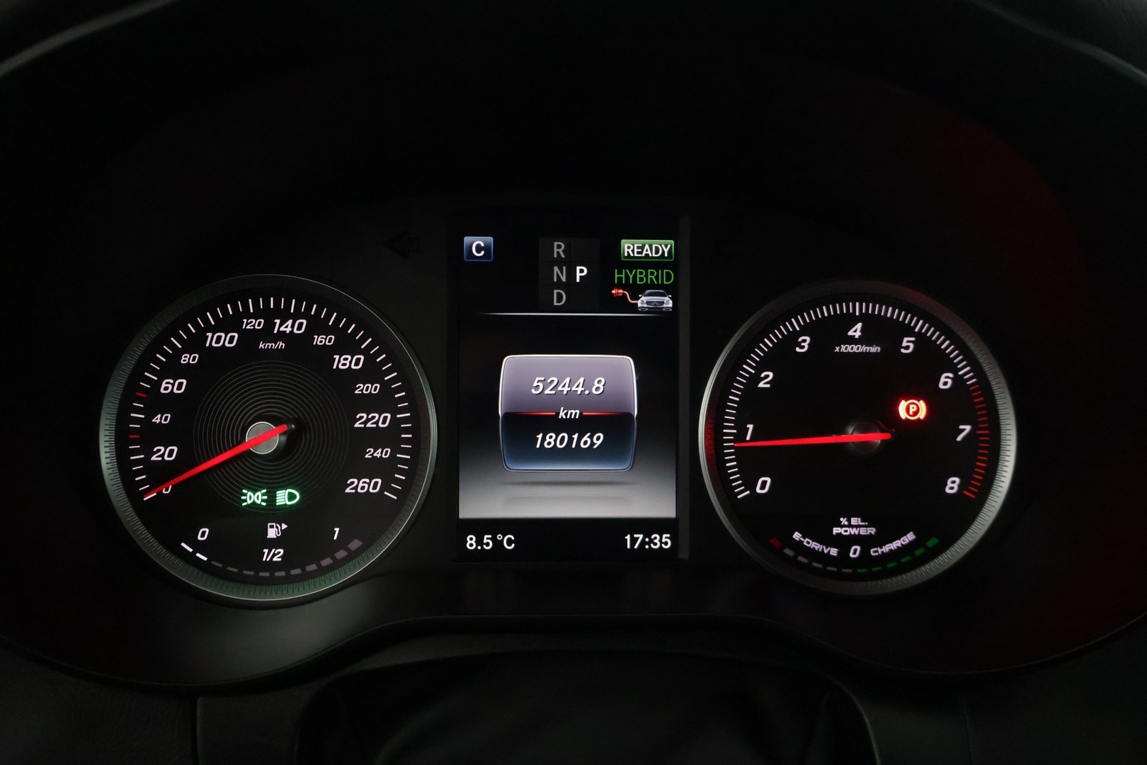 MERCEDES-BENZ C 2016