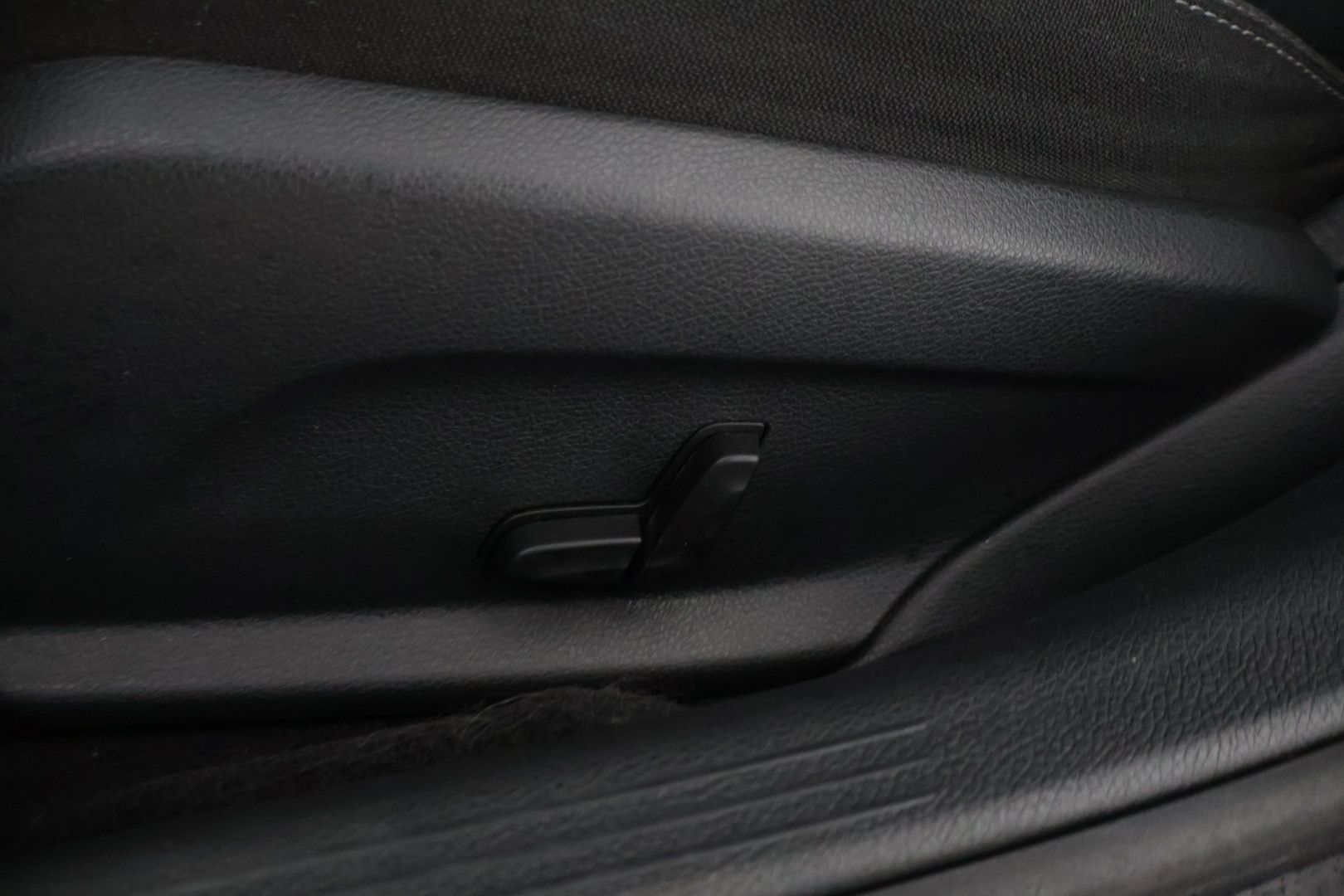 MERCEDES-BENZ C 2016