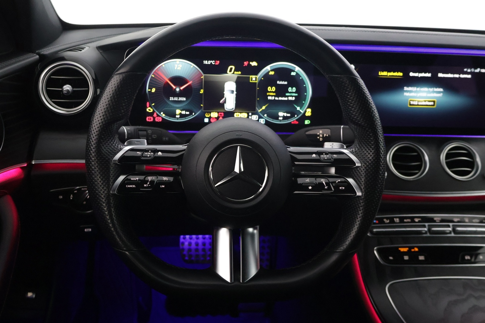 MERCEDES-BENZ E 2021