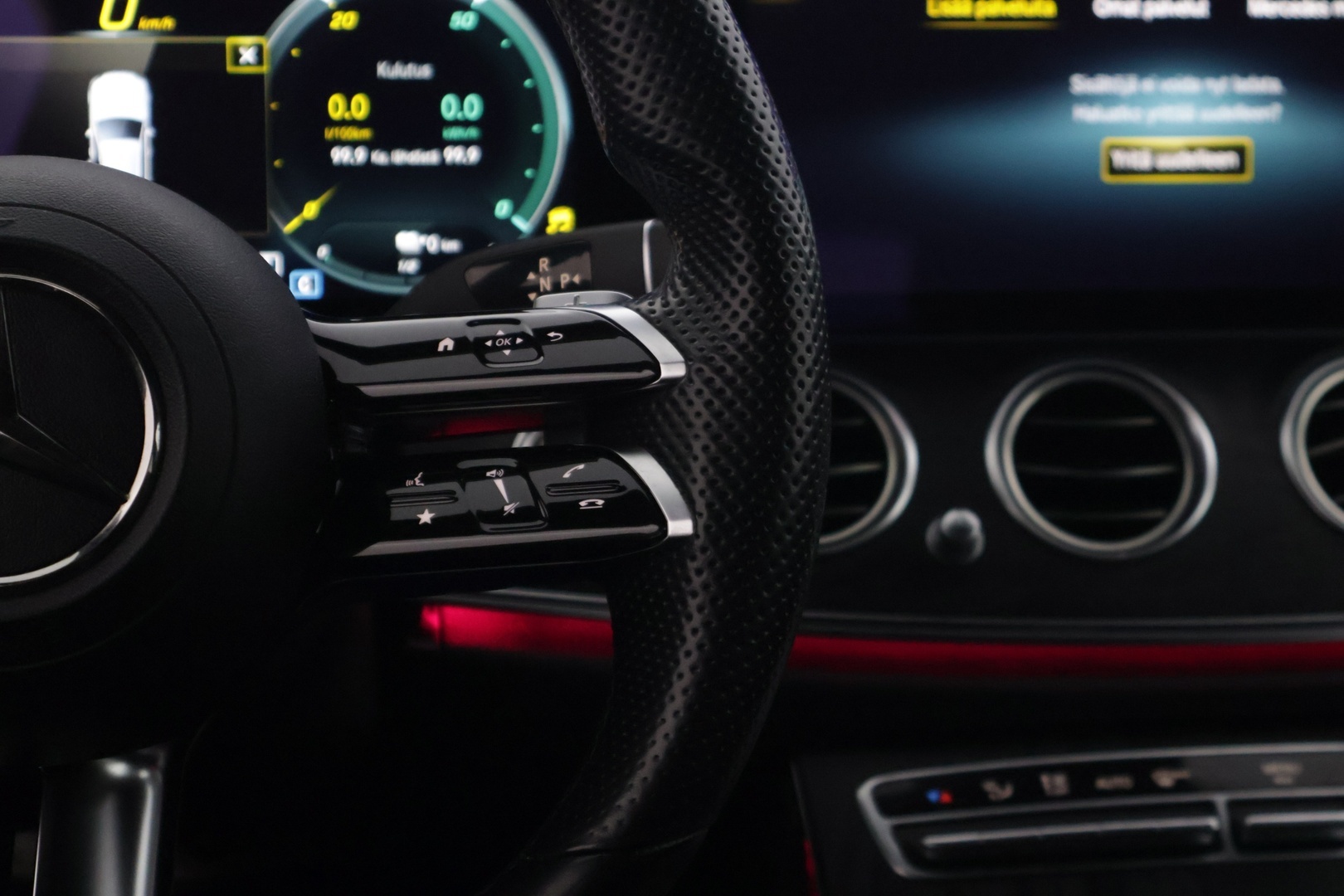 MERCEDES-BENZ E 2021