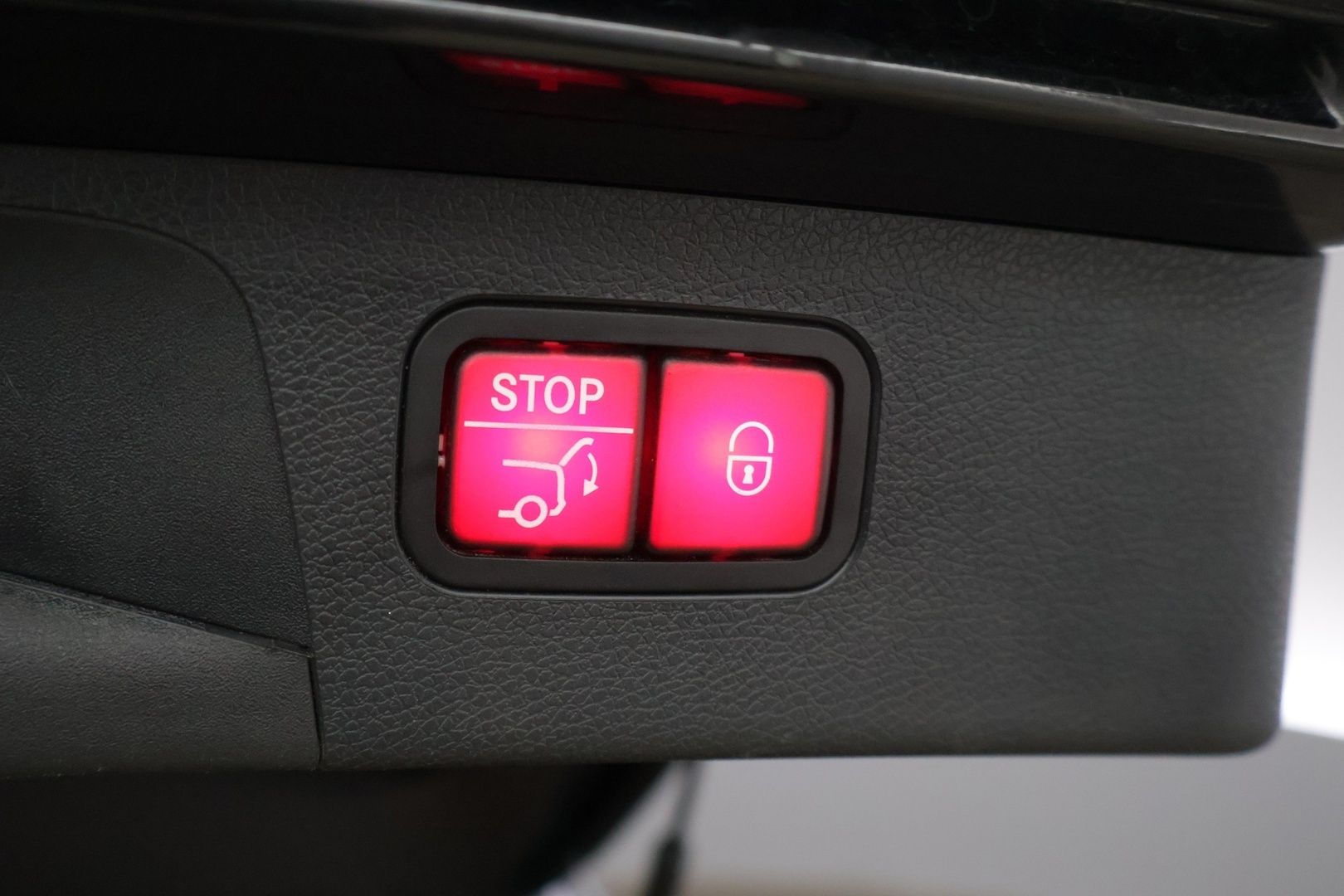 MERCEDES-BENZ E 2021