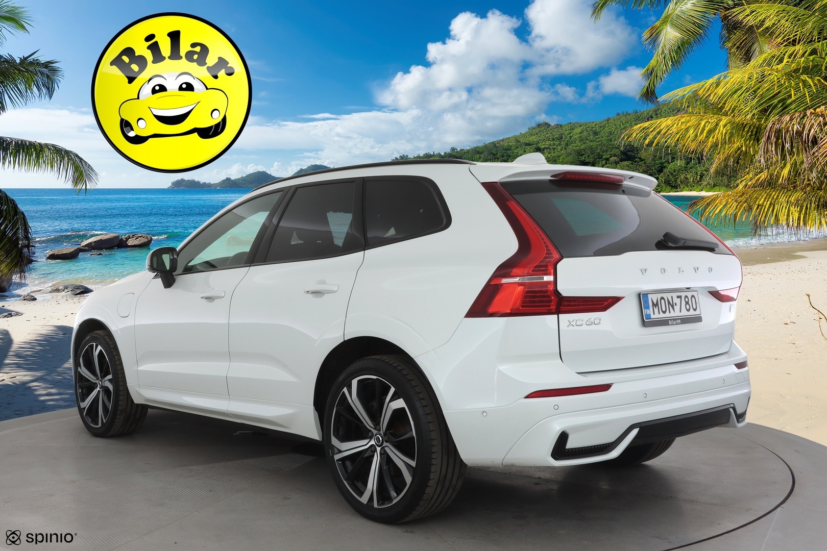 VOLVO XC60 2023