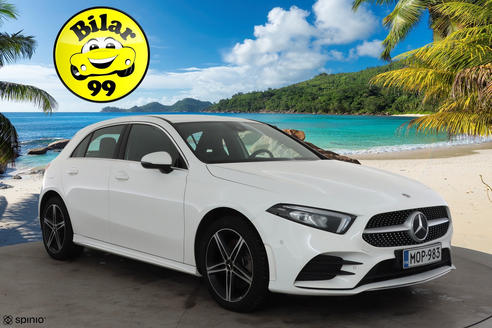 MERCEDES-BENZ A 2023