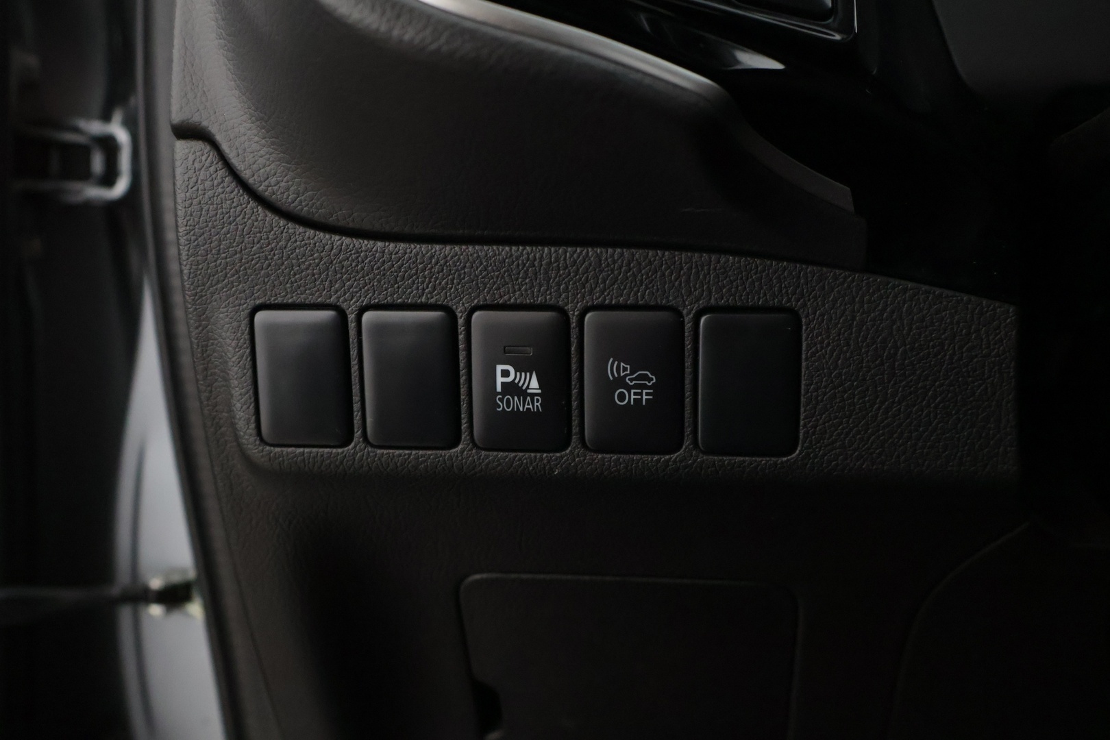 MITSUBISHI Outlander 2016