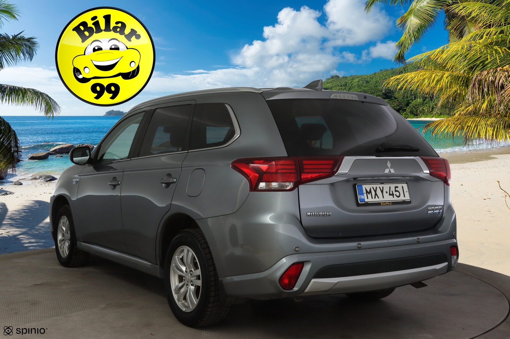 MITSUBISHI Outlander 2016