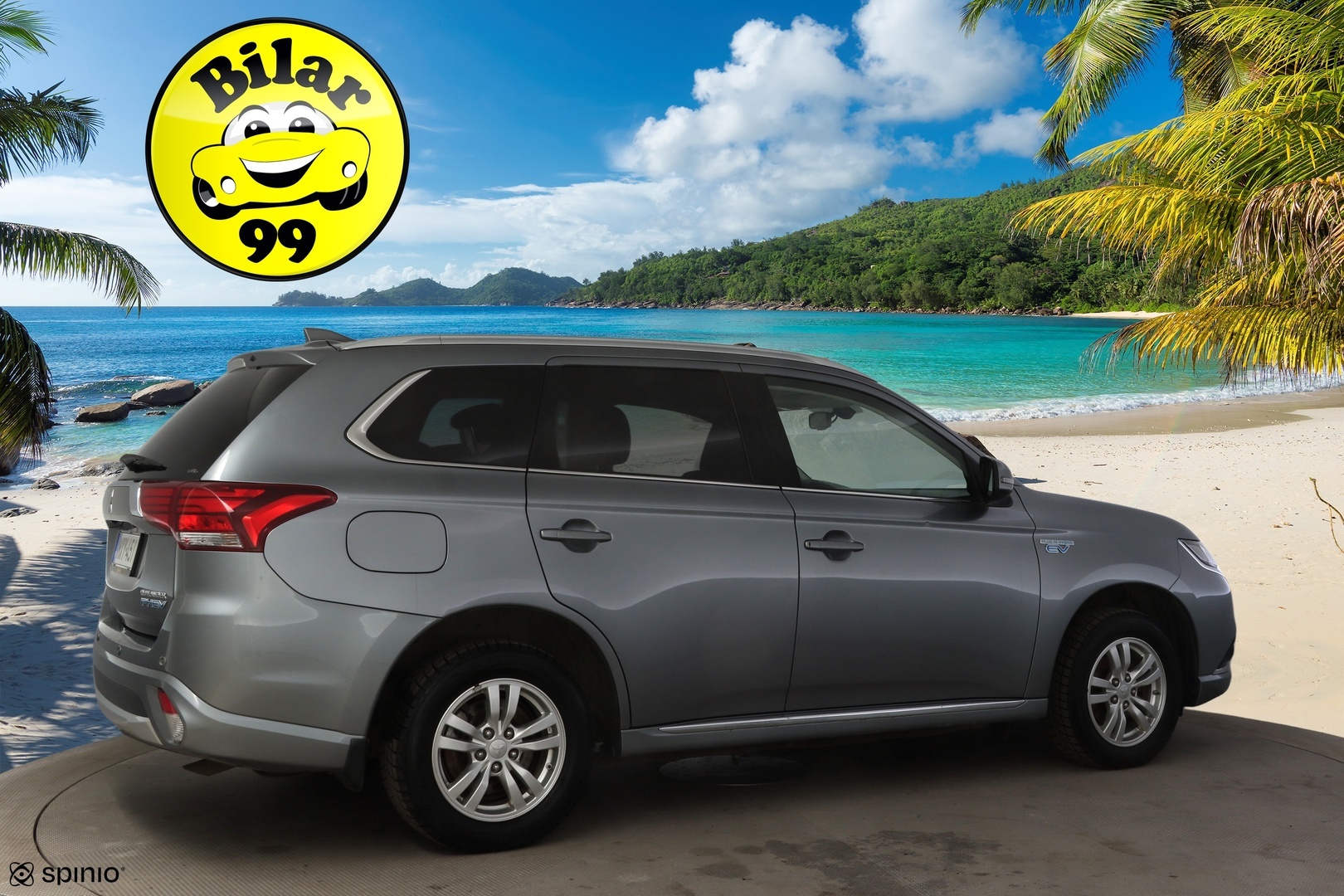 MITSUBISHI Outlander 2016