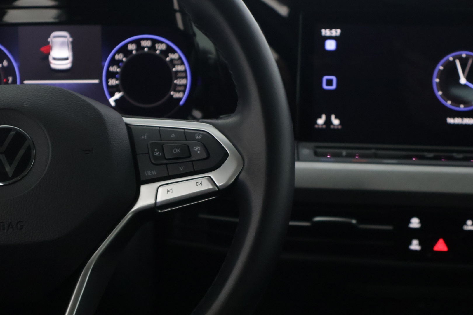 VOLKSWAGEN Golf 2021