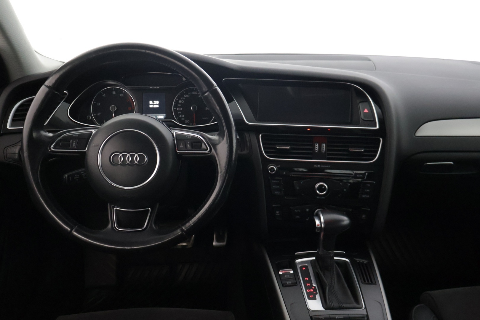 AUDI A4 2015