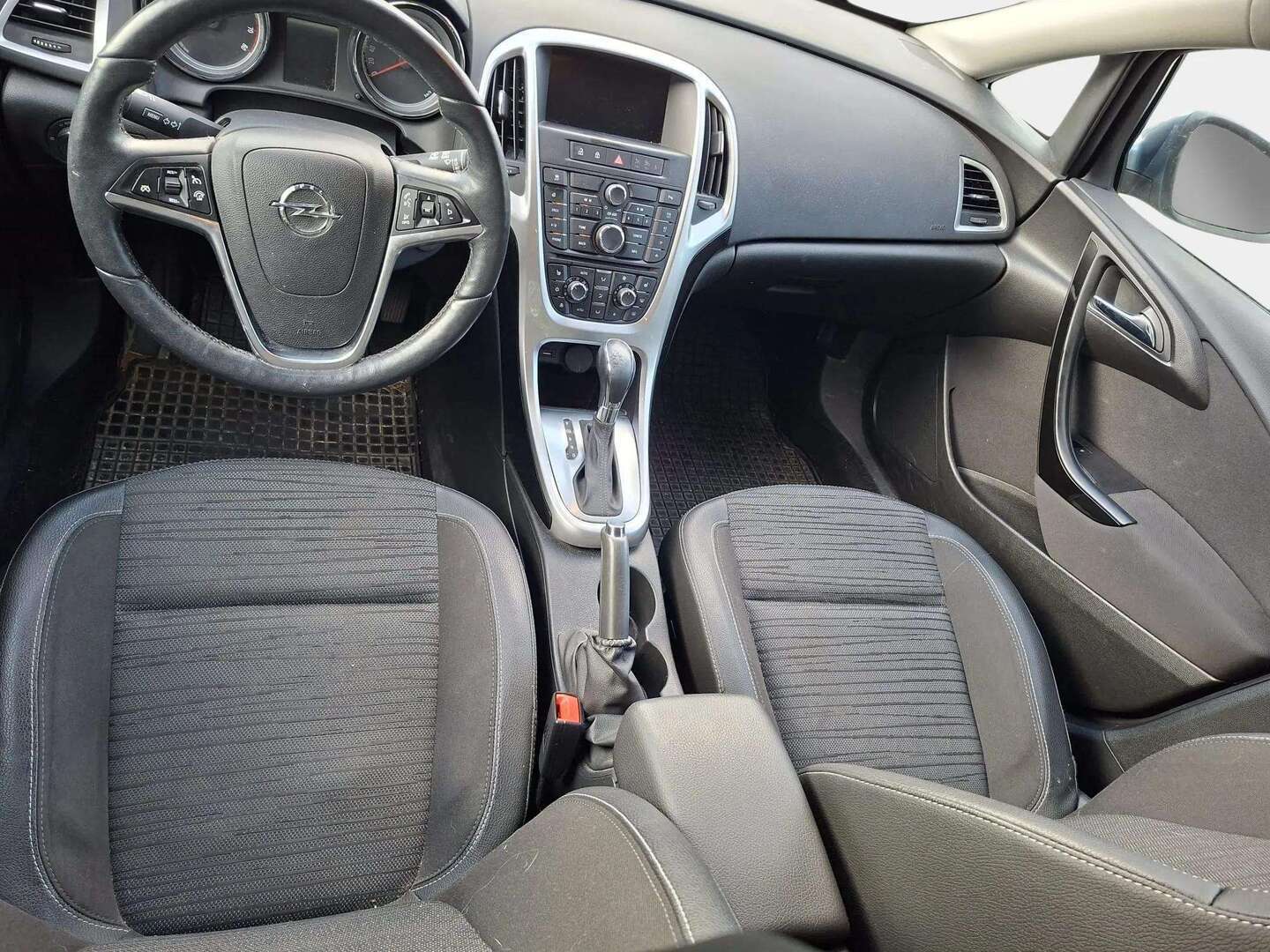 OPEL Astra 2015