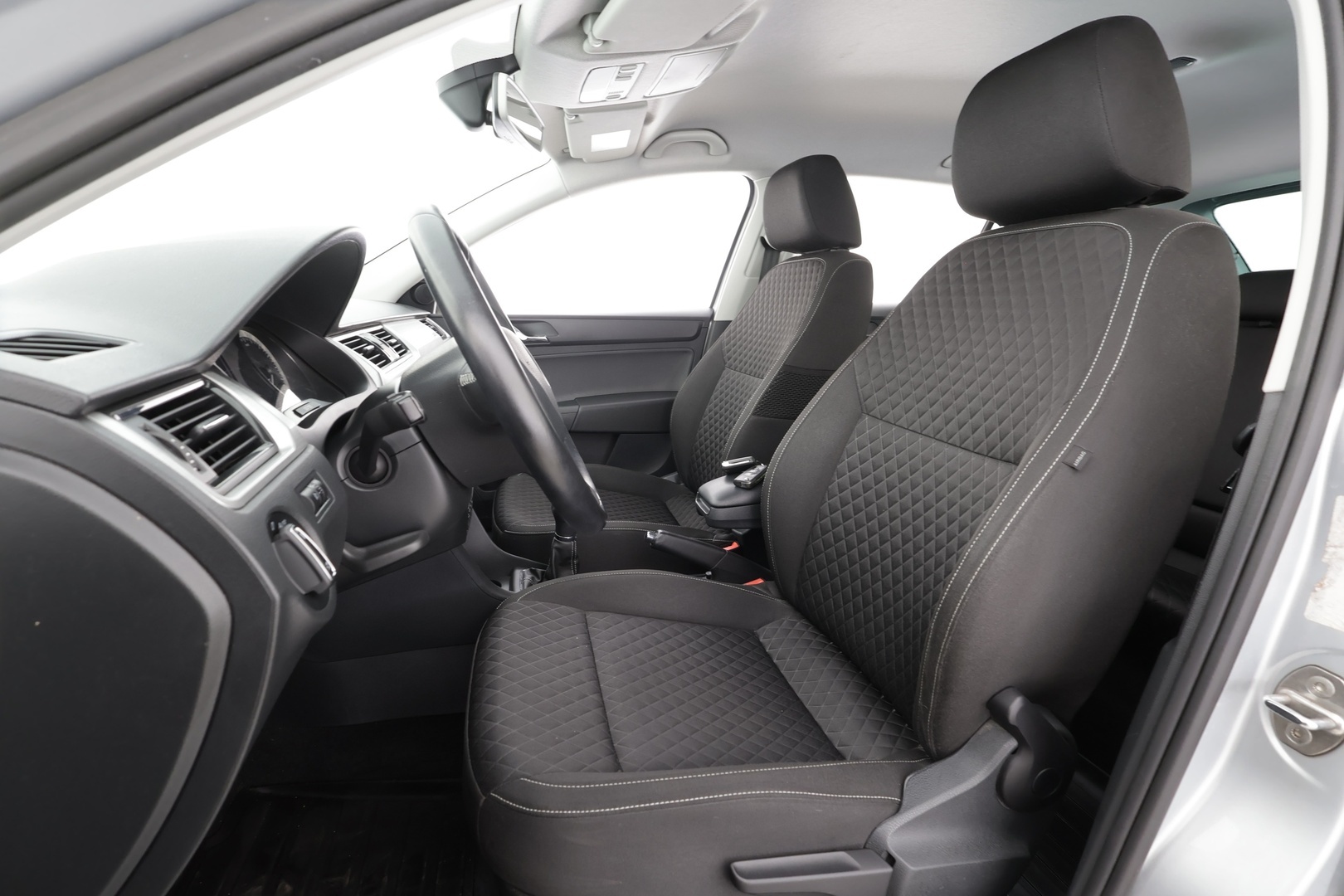 SKODA Rapid 2016