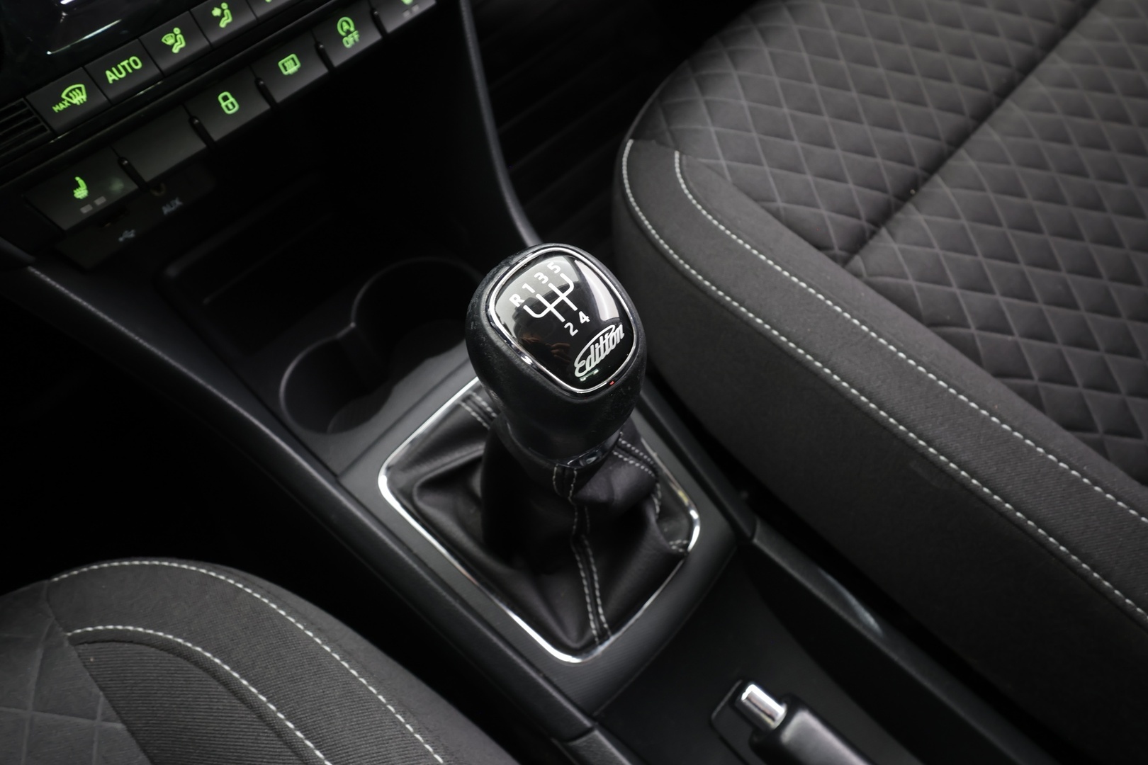 SKODA Rapid 2016