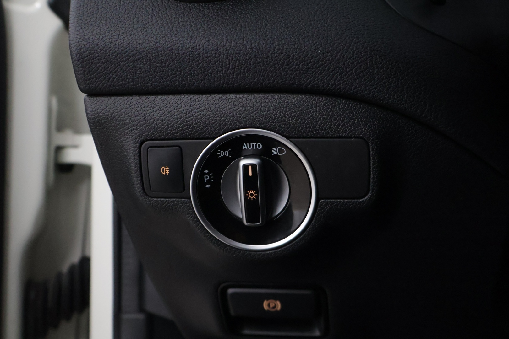 MERCEDES-BENZ GLA 2018