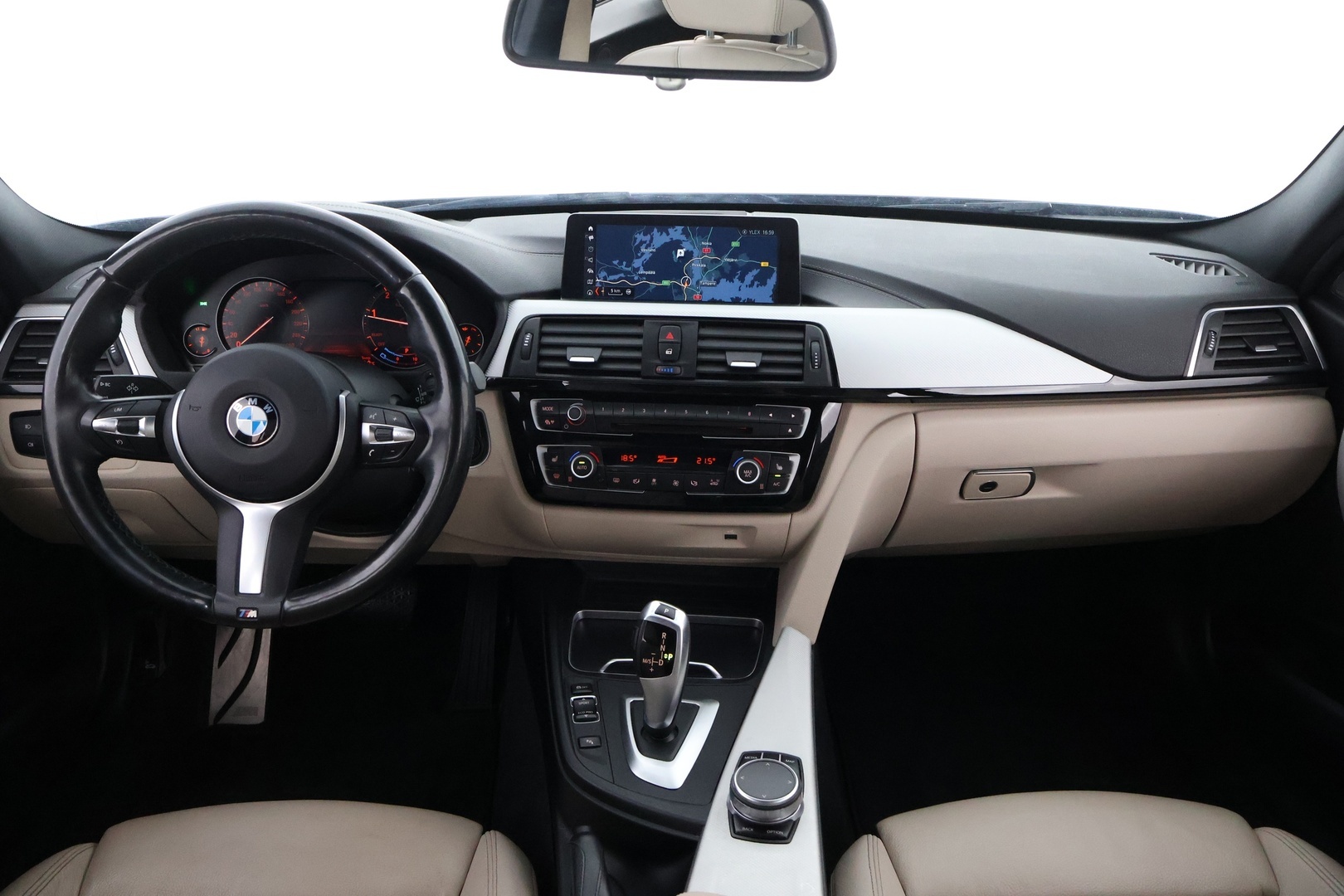 BMW 318 2019