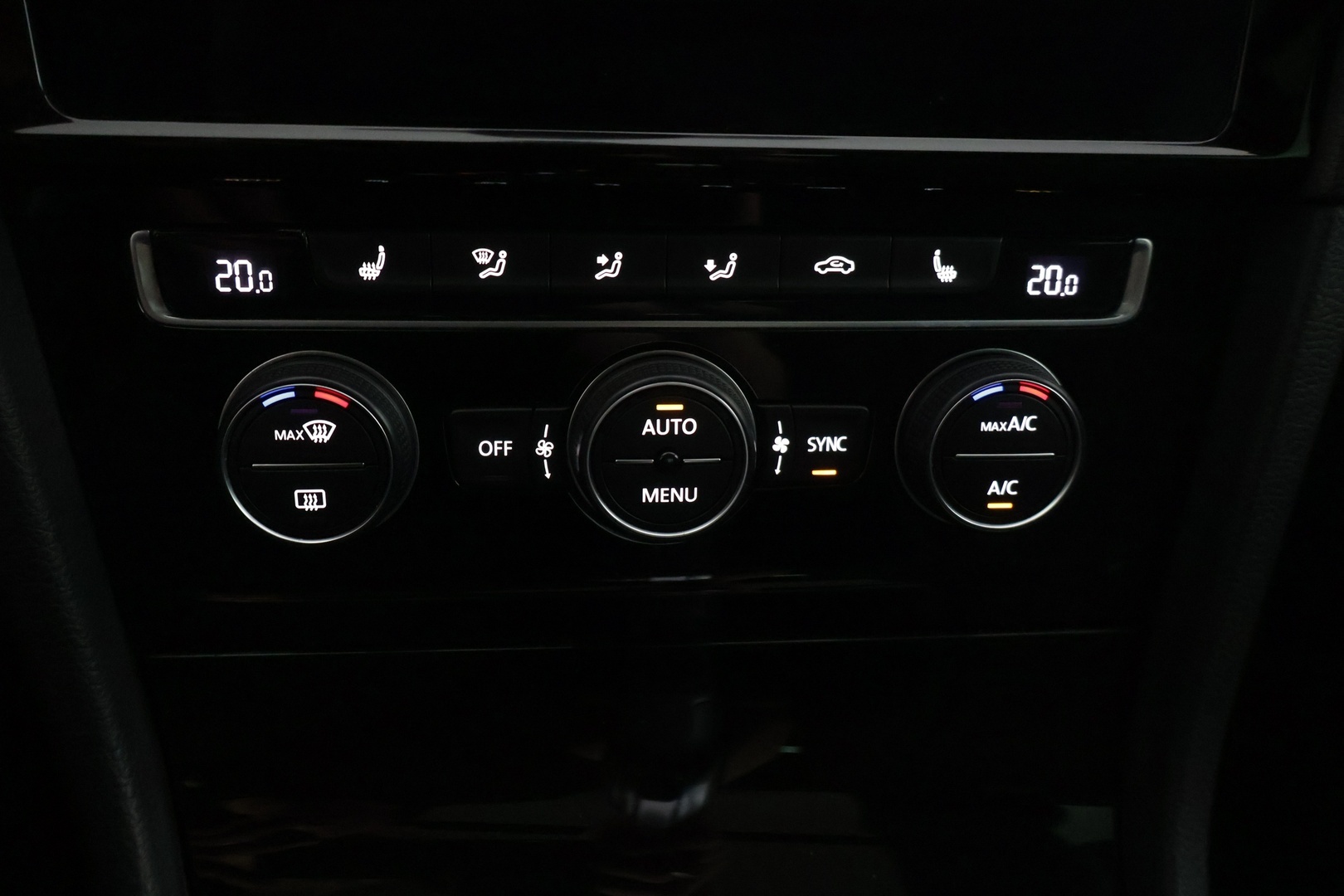 VOLKSWAGEN Golf 2018