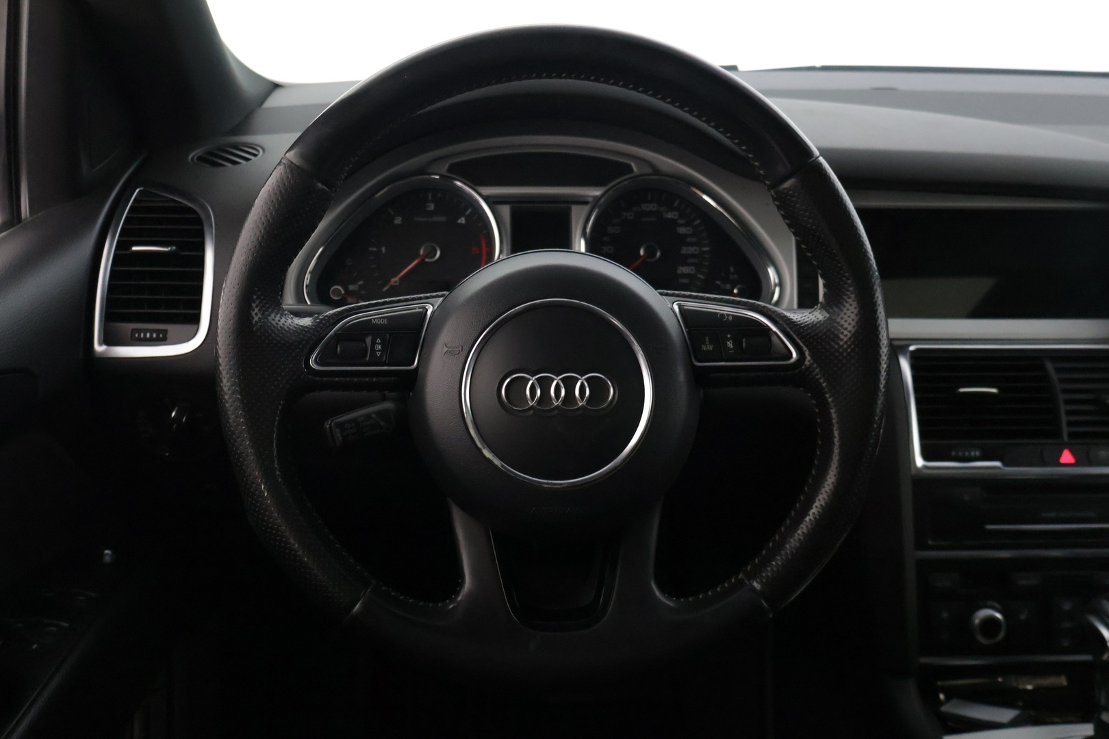 AUDI Q7 2011