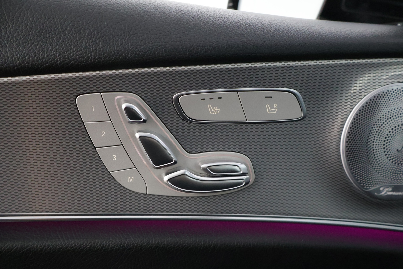 MERCEDES-BENZ E 2019