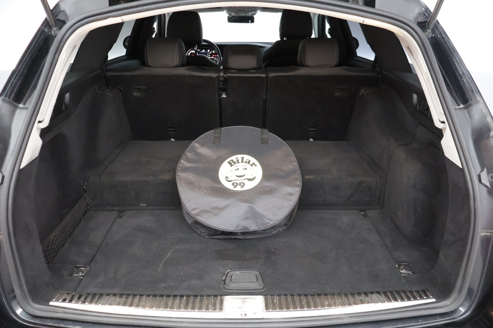 MERCEDES-BENZ E 2019