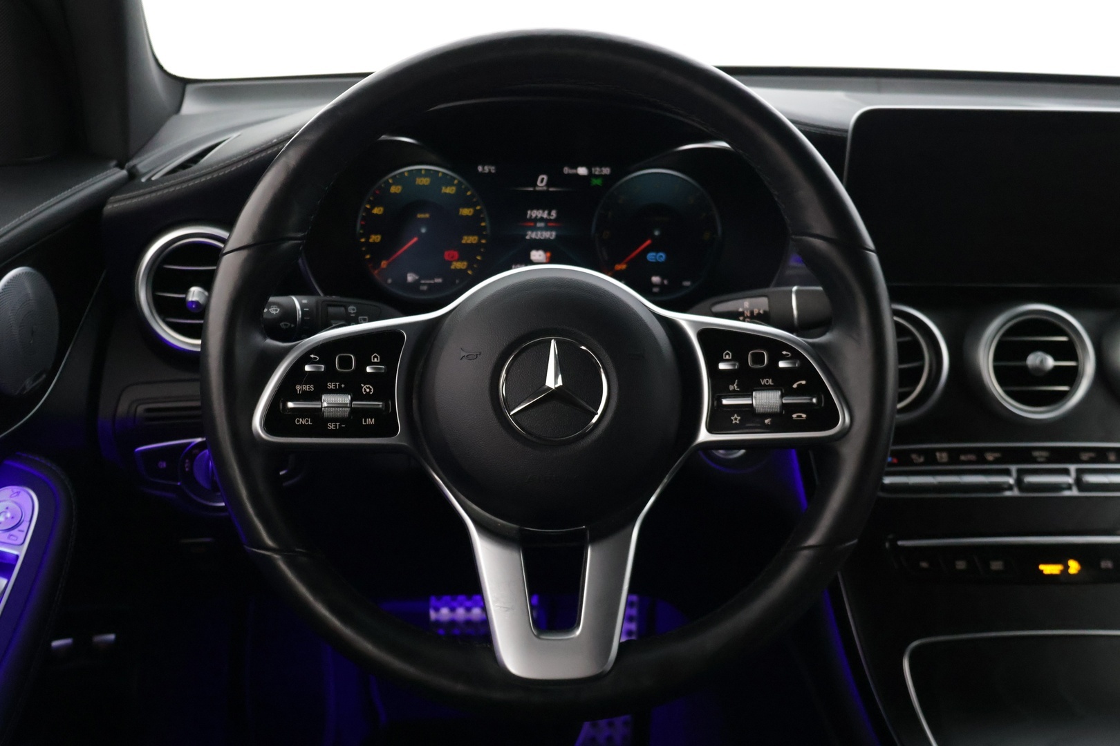 MERCEDES-BENZ GLC 2021