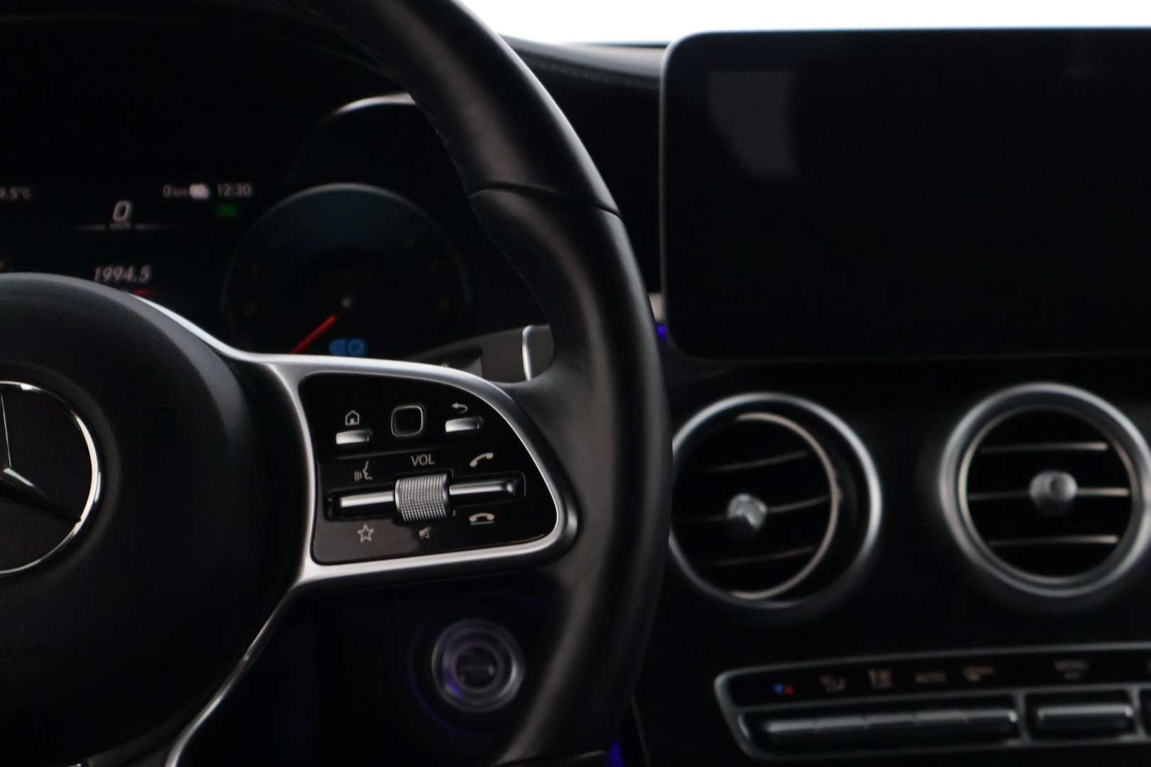 MERCEDES-BENZ GLC 2021