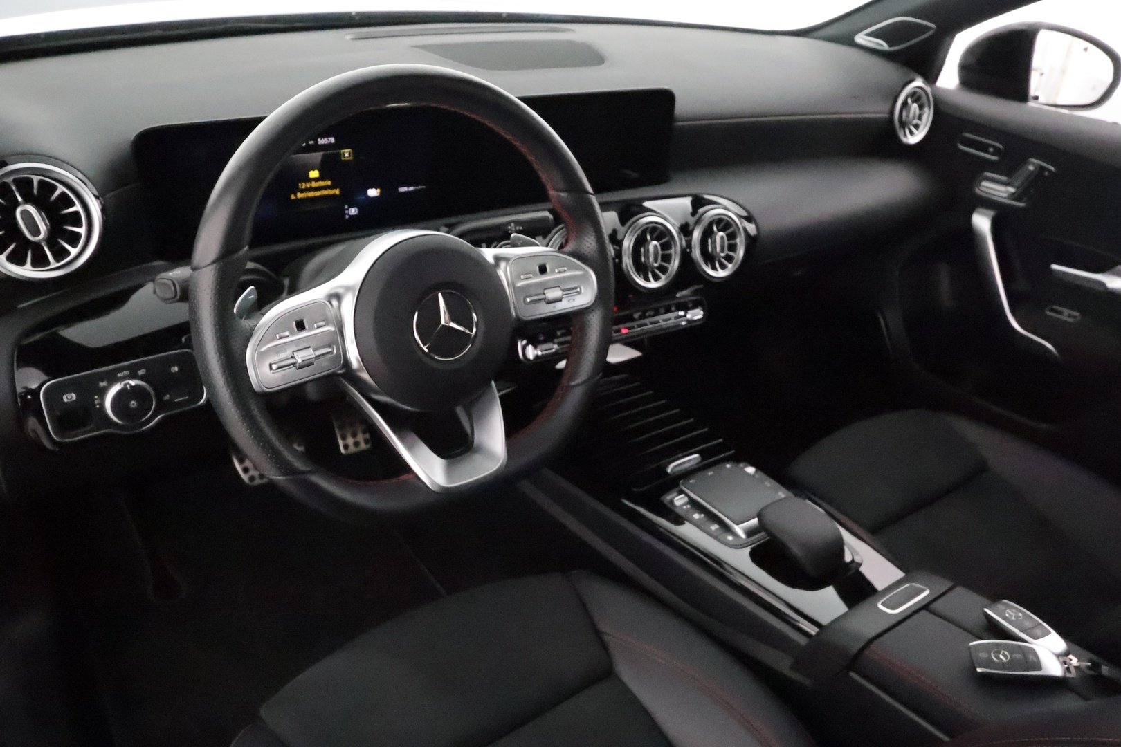 MERCEDES-BENZ A 2021