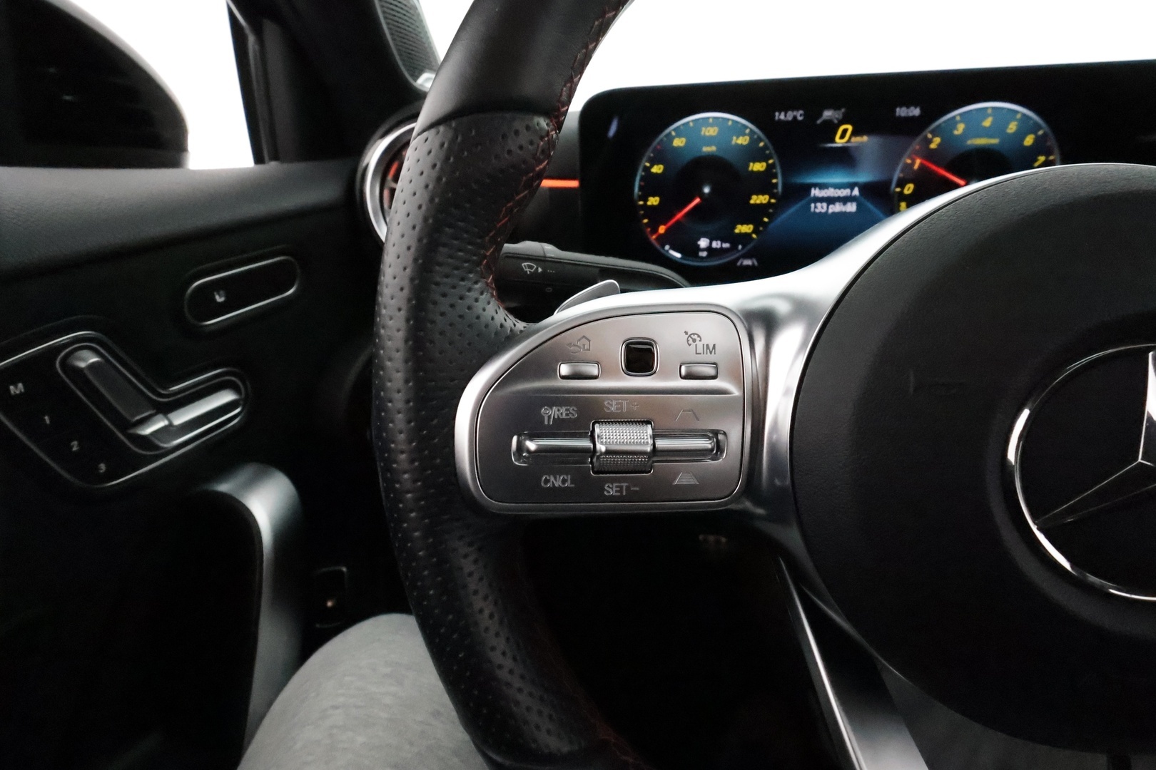 MERCEDES-BENZ A 2021