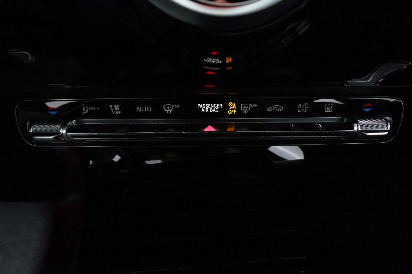 MERCEDES-BENZ A 2021