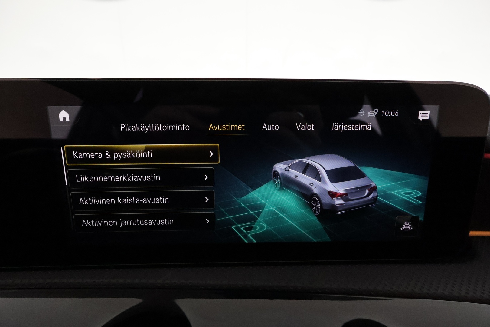 MERCEDES-BENZ A 2021