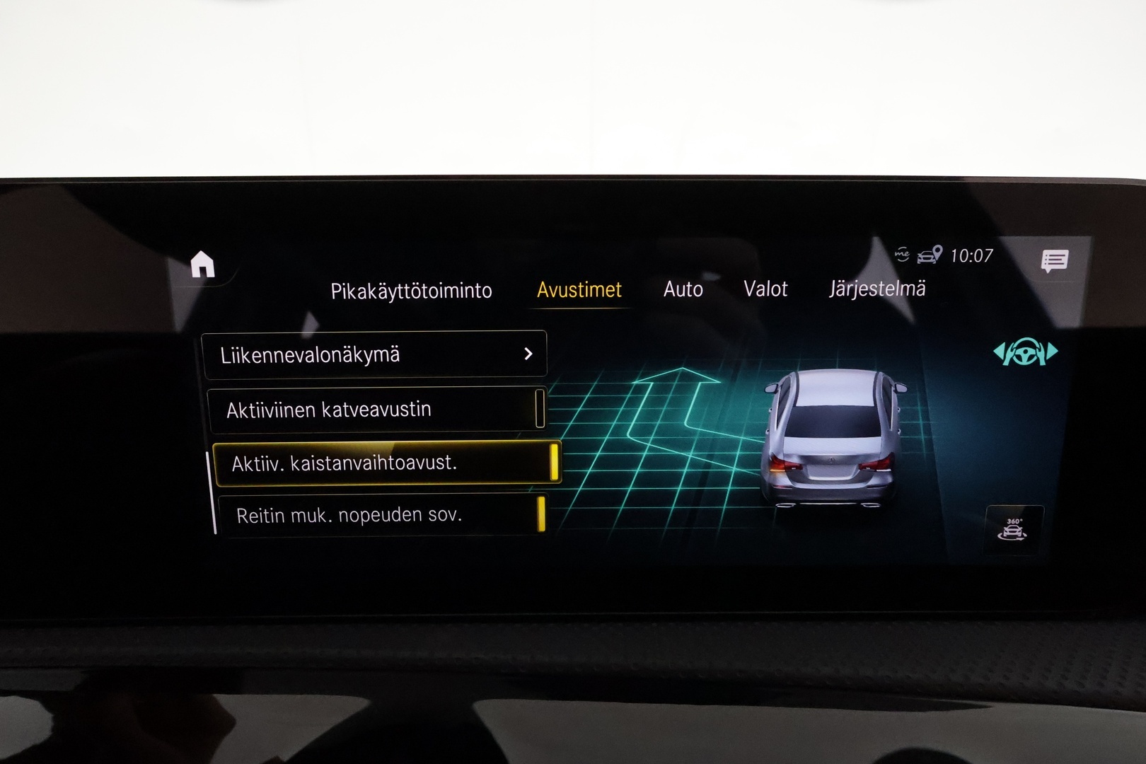 MERCEDES-BENZ A 2021