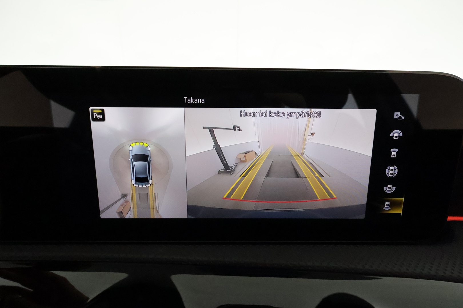 MERCEDES-BENZ A 2021