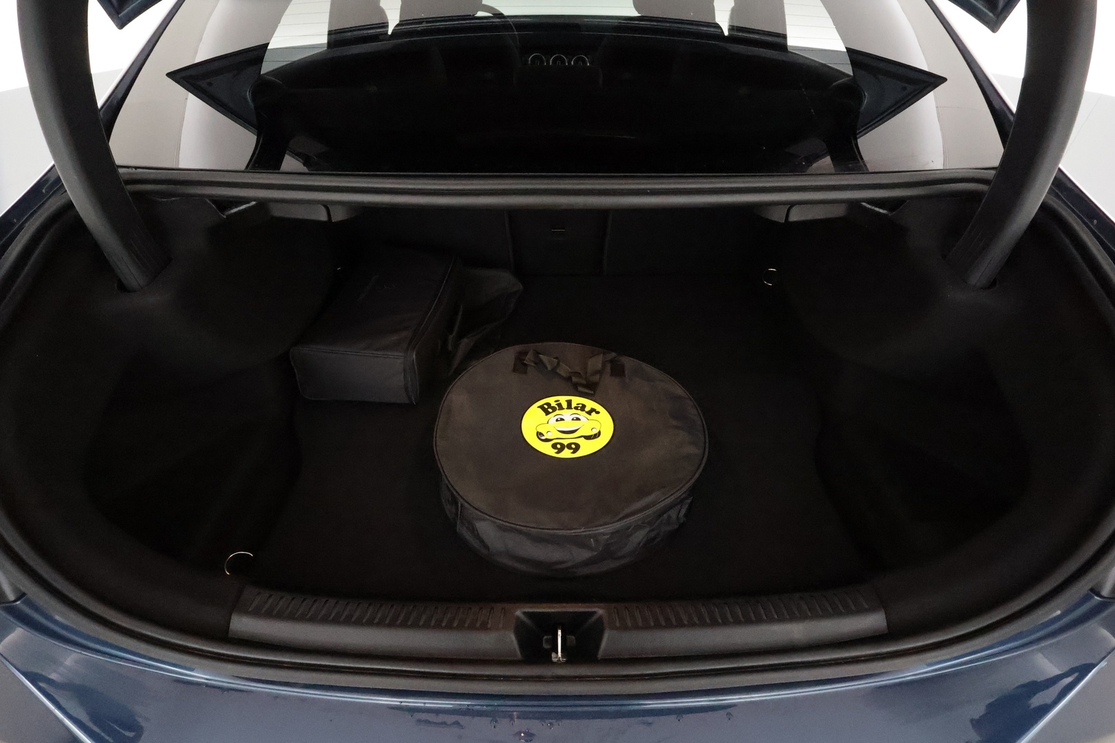 MERCEDES-BENZ A 2021