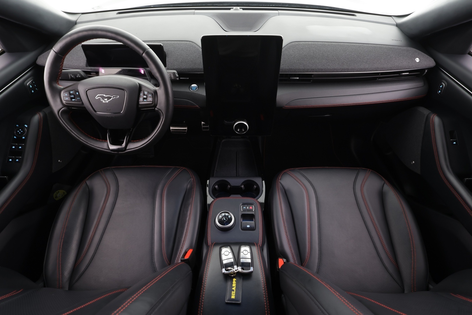 FORD MUSTANG MACH-E 2022