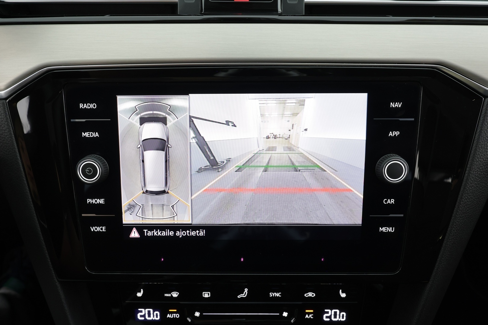 VOLKSWAGEN PASSAT 2022