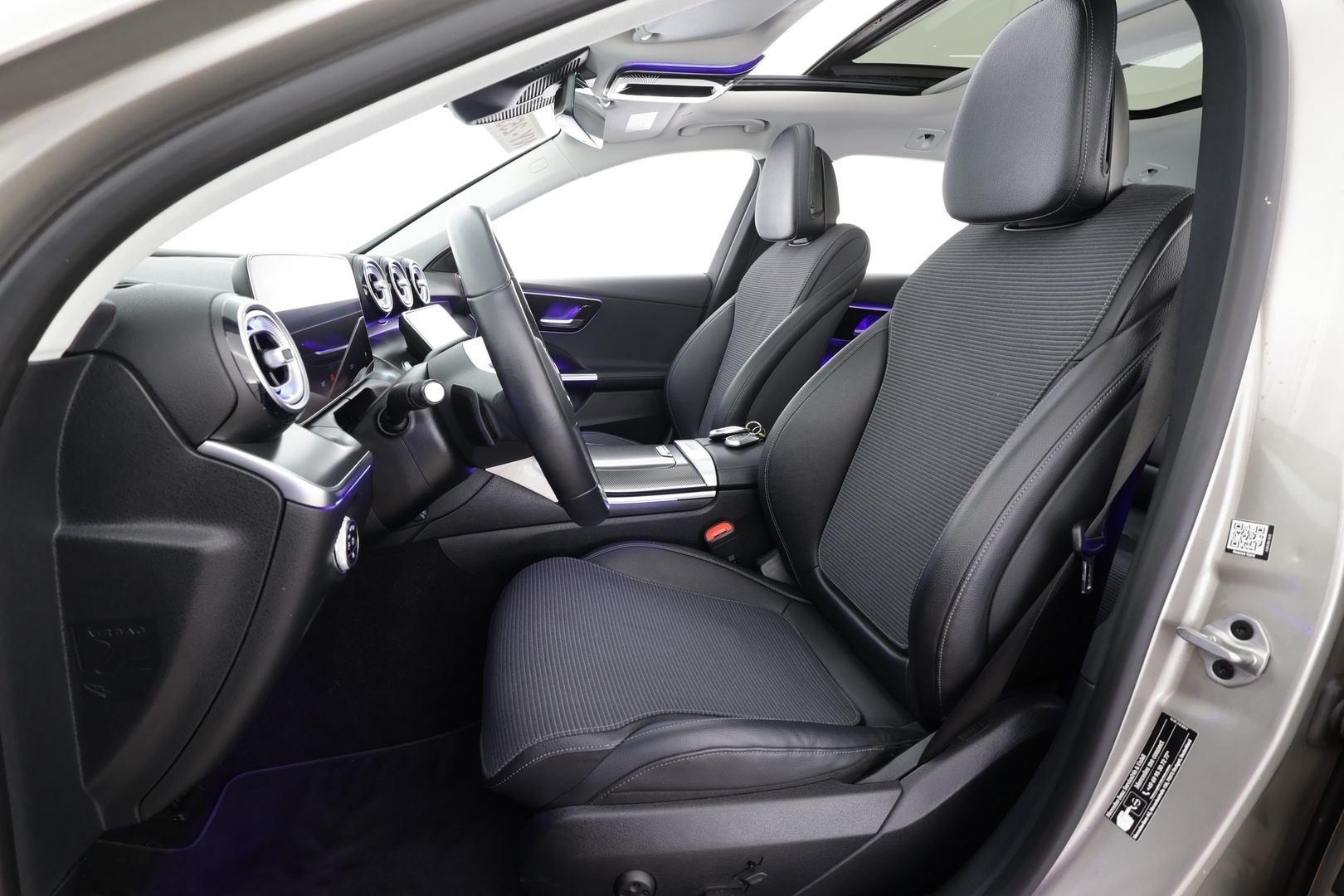 MERCEDES-BENZ C 2022