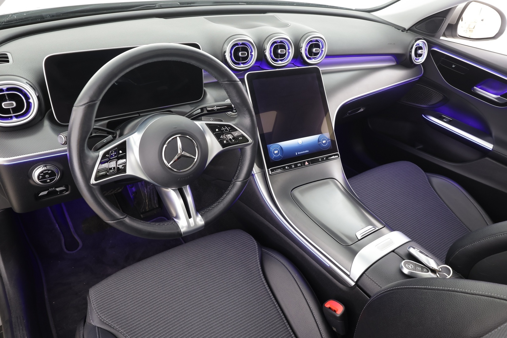 MERCEDES-BENZ C 2022