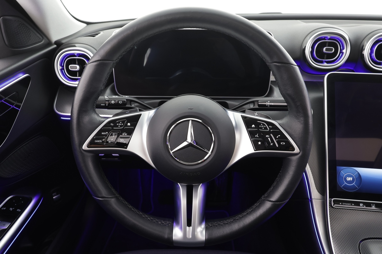 MERCEDES-BENZ C 2022