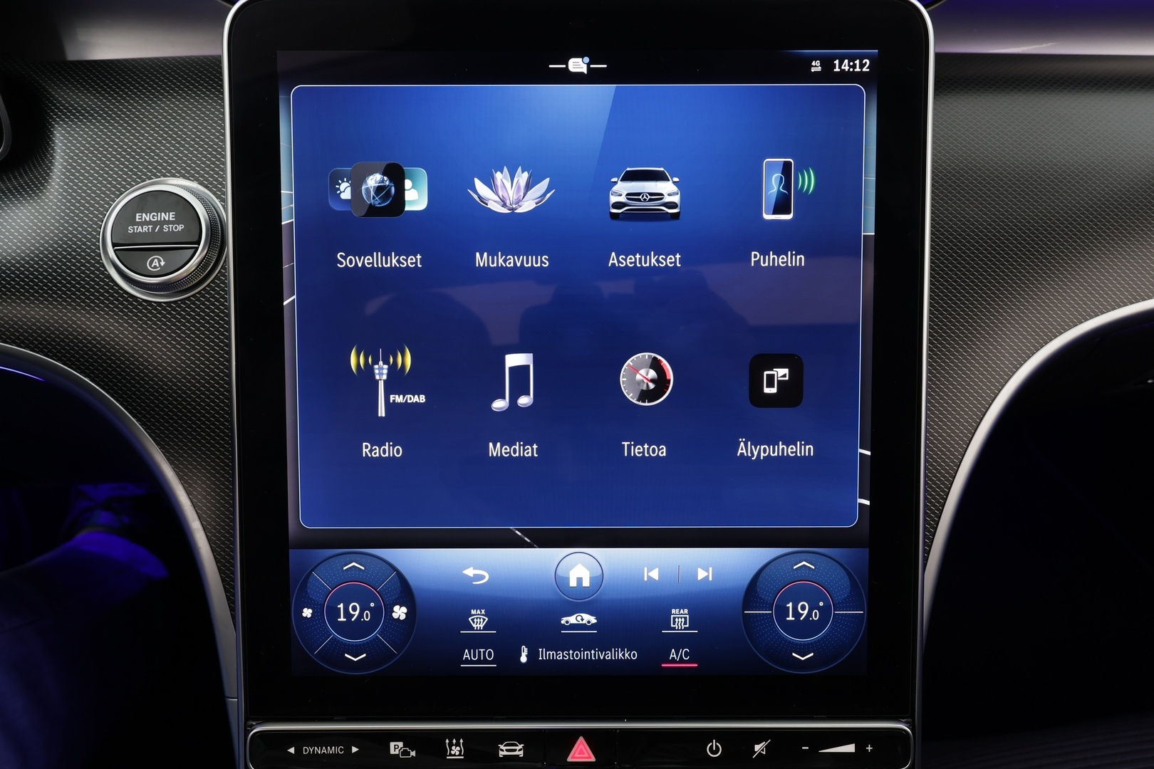 MERCEDES-BENZ C 2022